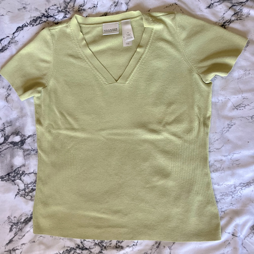 Ribbed V-neck
